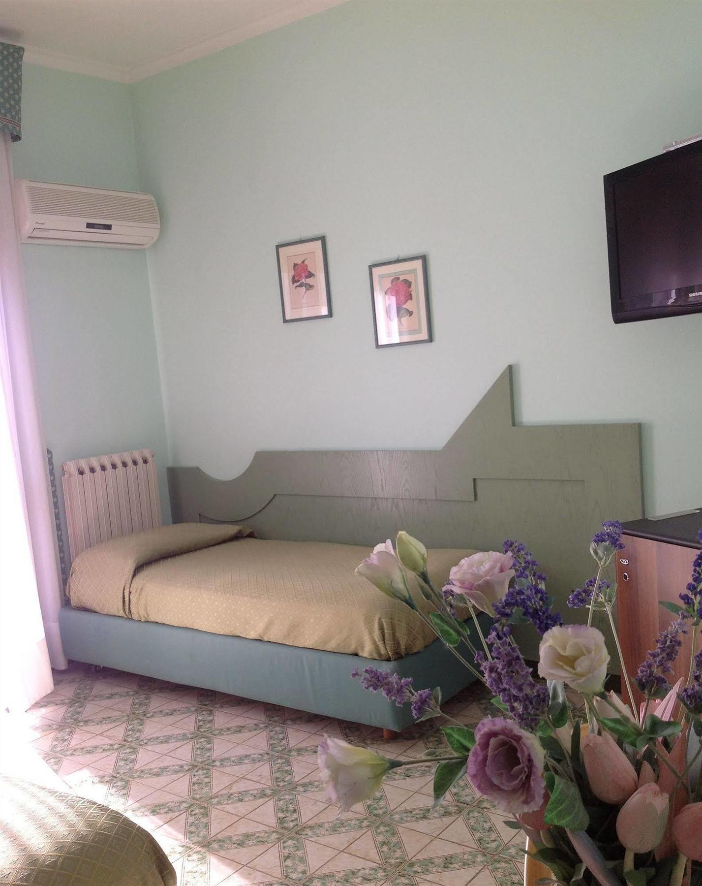 פומפיי Hotel Giovanna מראה חיצוני תמונה